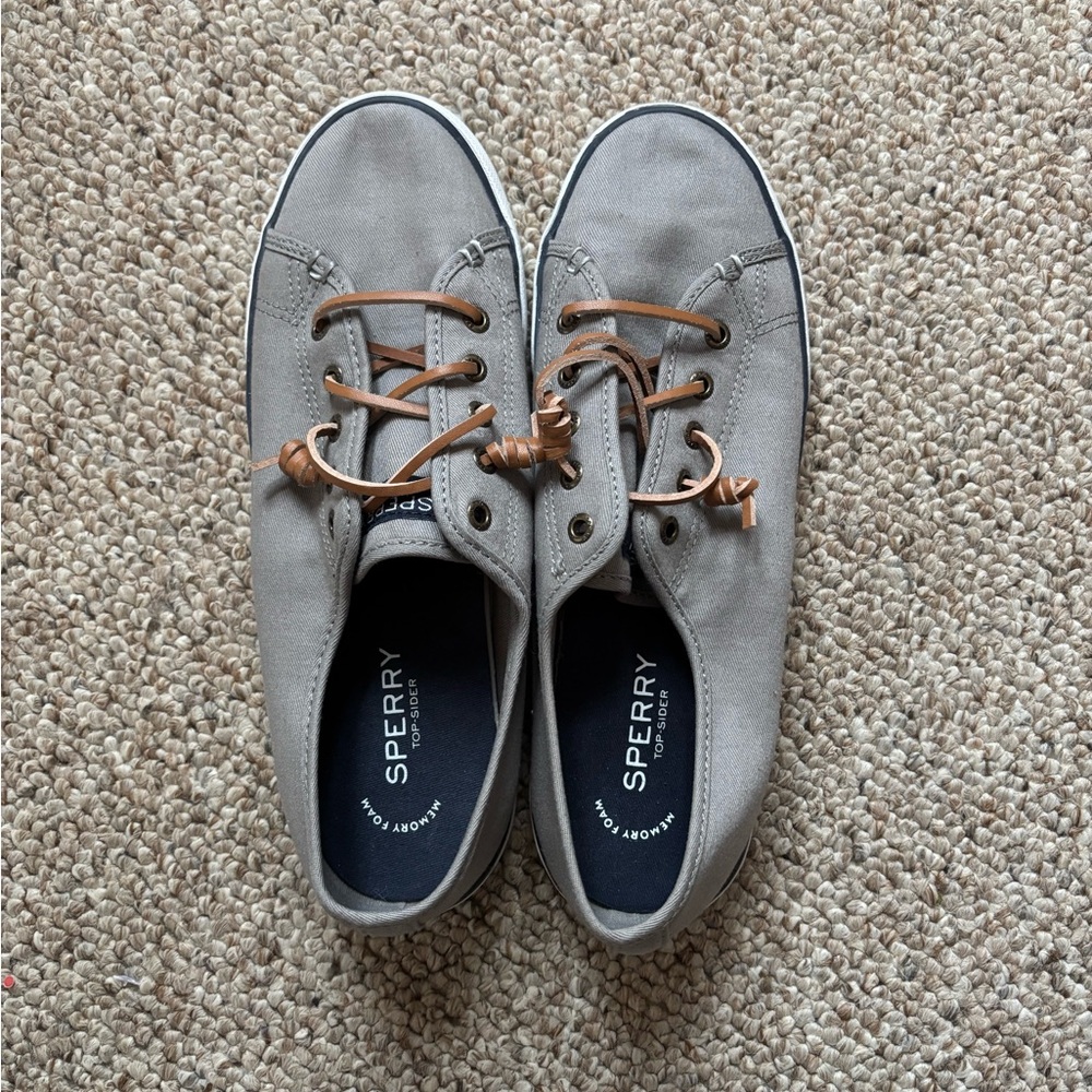 Sperry Sneakers